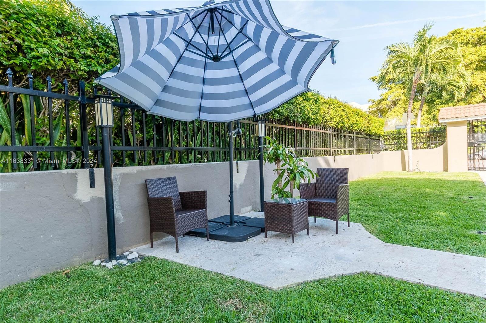 LENOX MANOR - Residential Lease