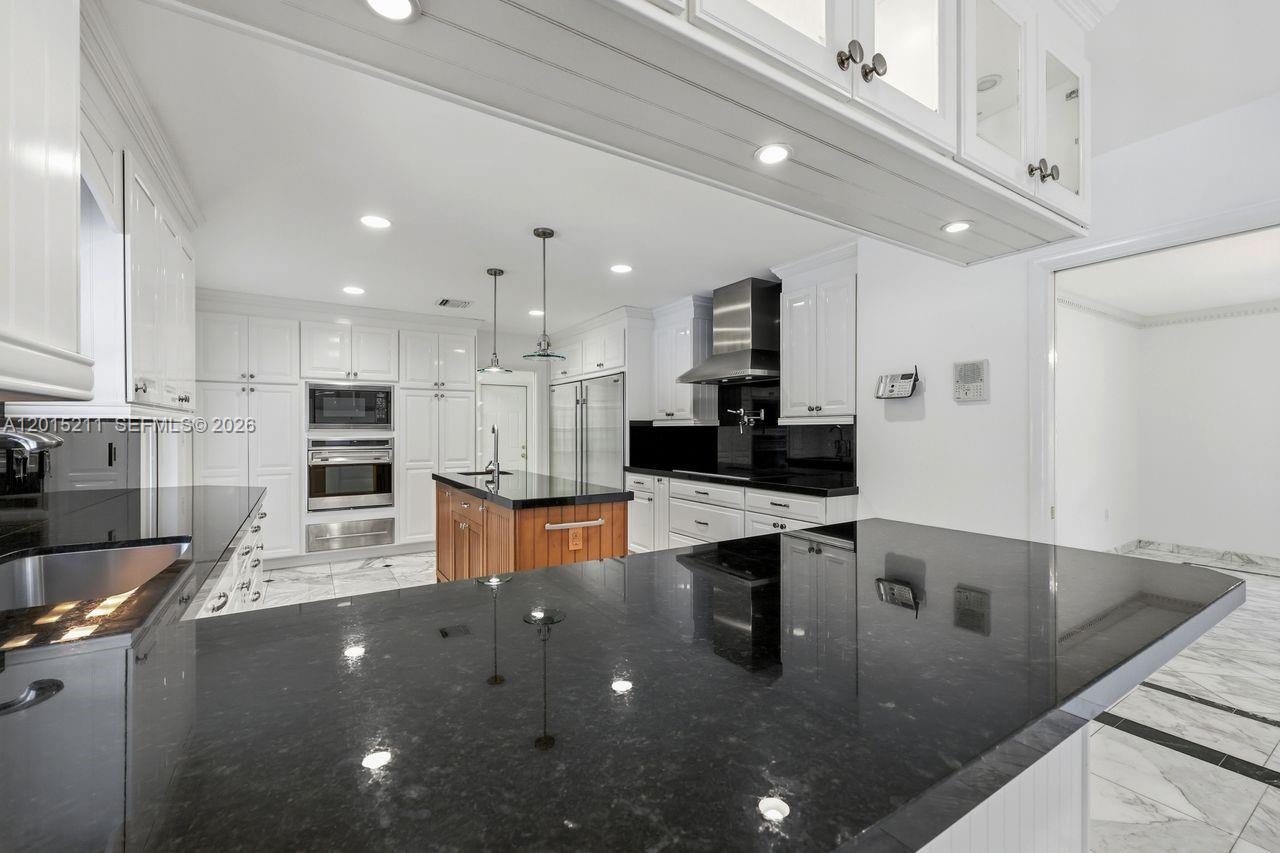JANEMARY ESTATES - Residential