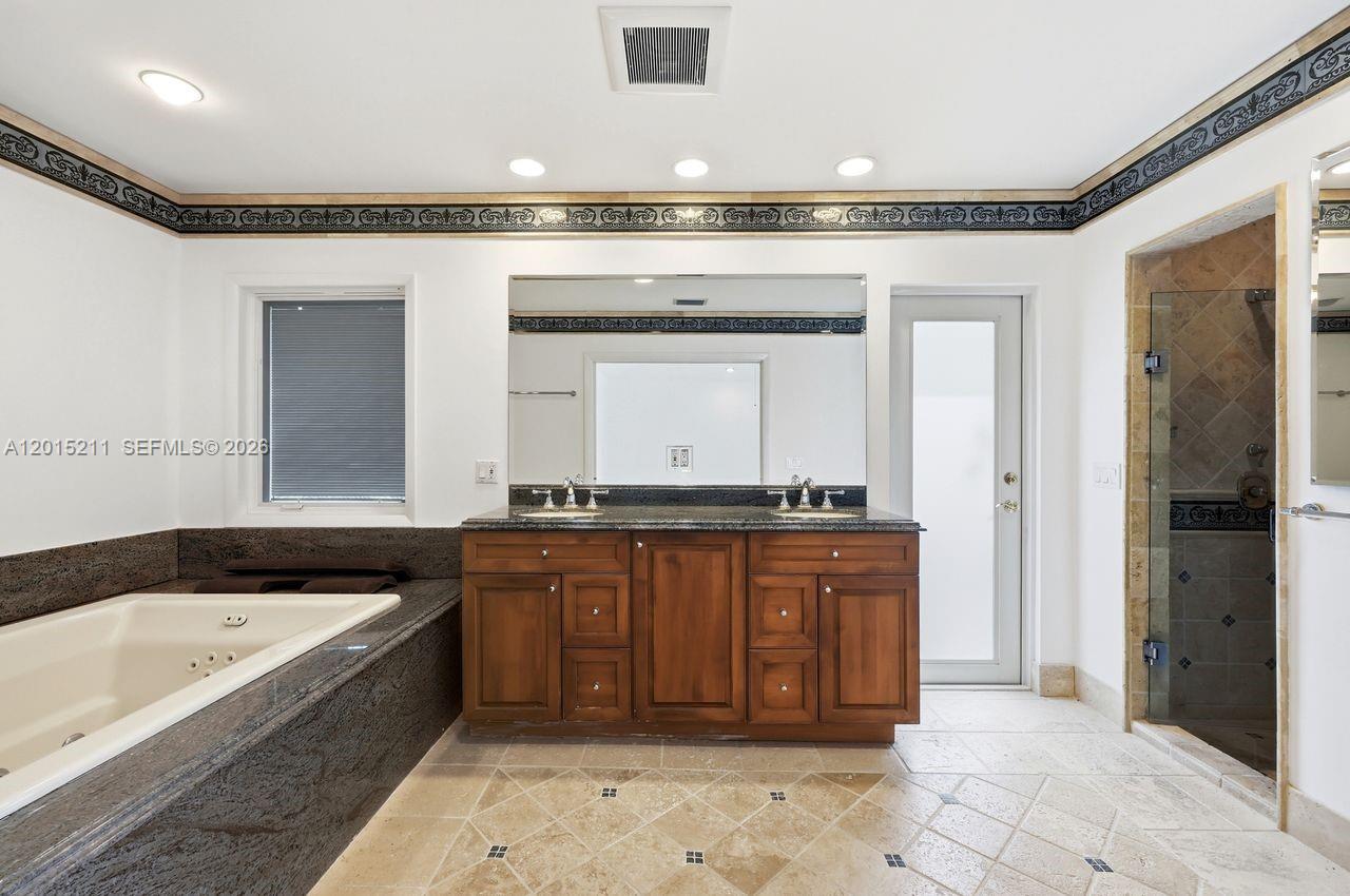 JANEMARY ESTATES - Residential