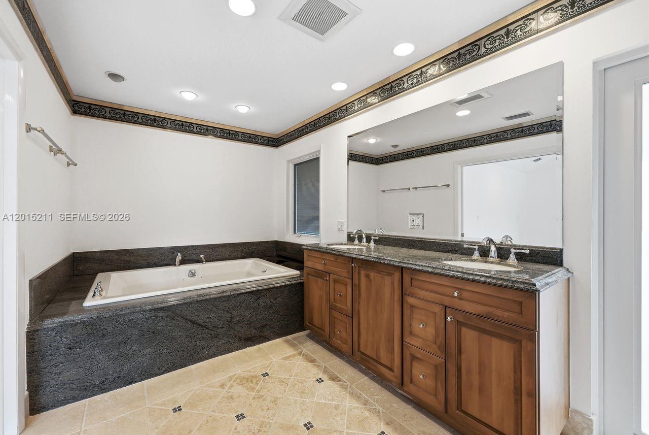 JANEMARY ESTATES - Residential
