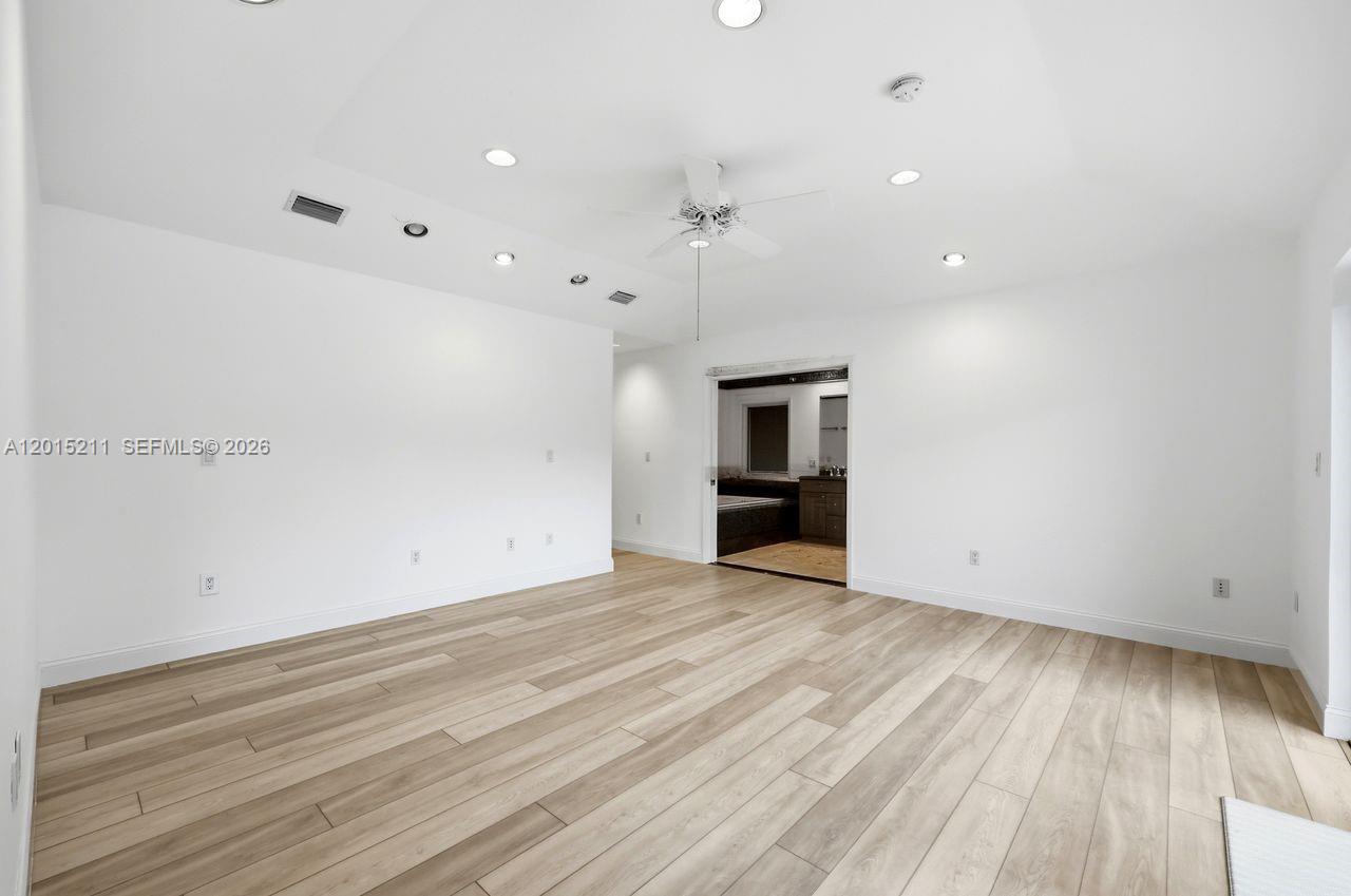 JANEMARY ESTATES - Residential