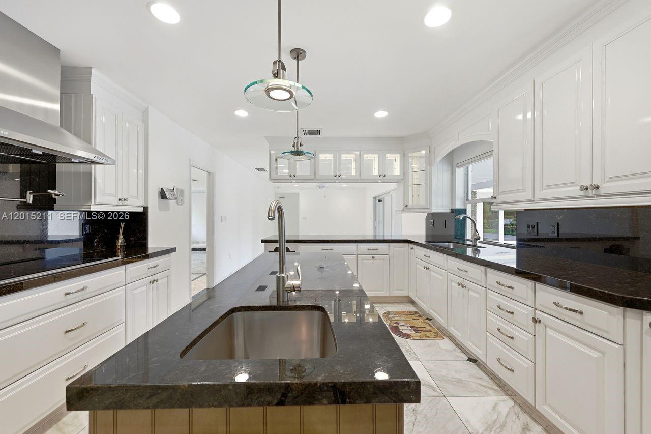 JANEMARY ESTATES - Residential