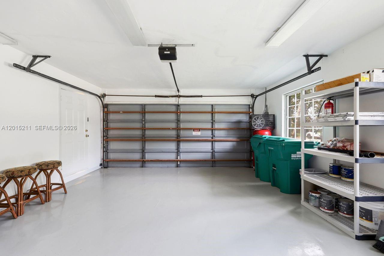 JANEMARY ESTATES - Residential