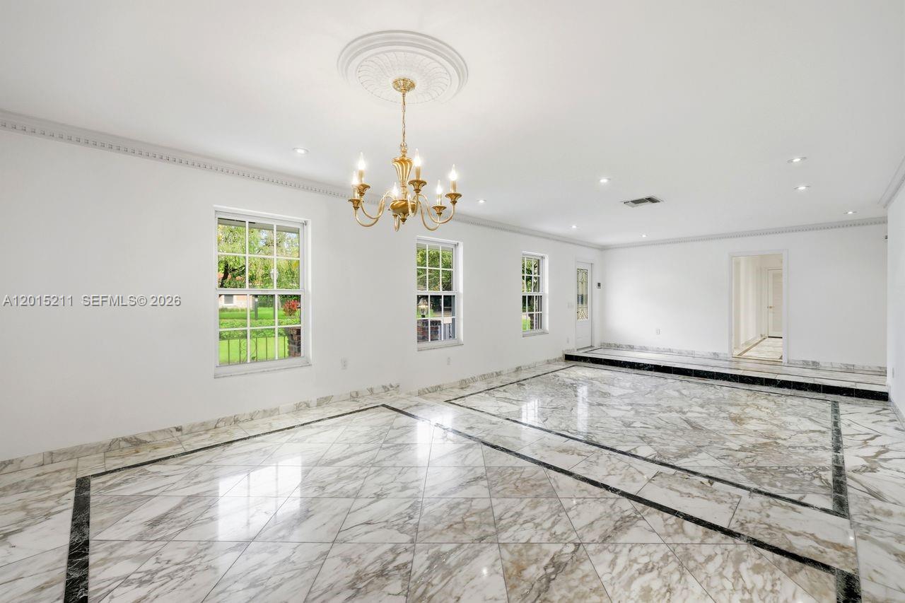 JANEMARY ESTATES - Residential
