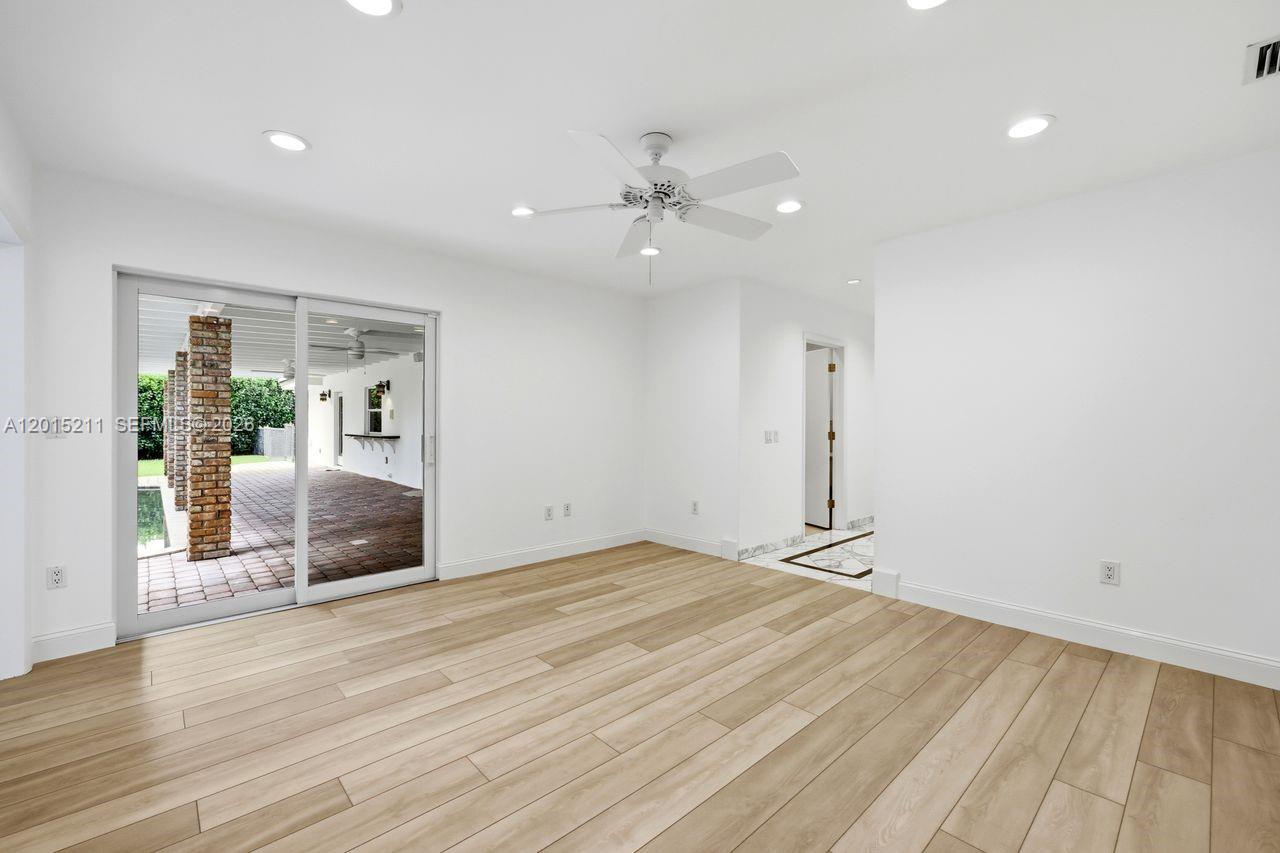 JANEMARY ESTATES - Residential