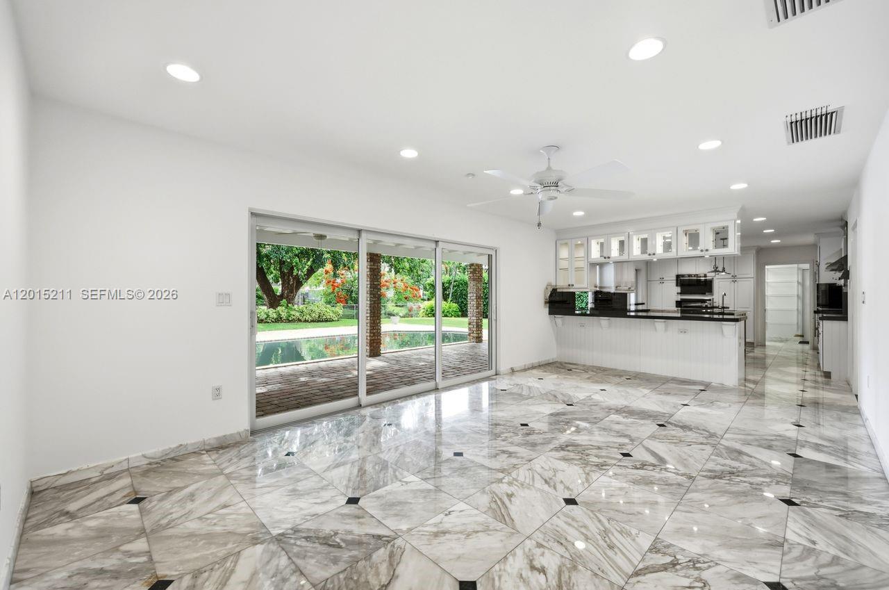 JANEMARY ESTATES - Residential