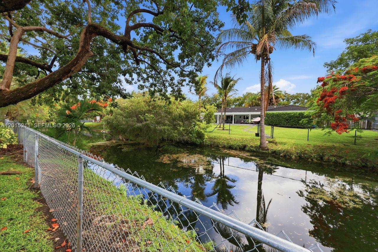 JANEMARY ESTATES - Residential