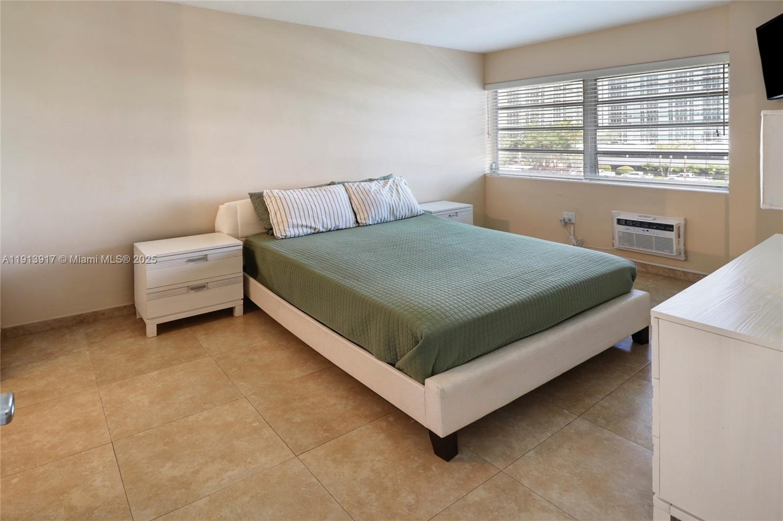 KINGS POINT IMPERIAL COND - Residential Lease