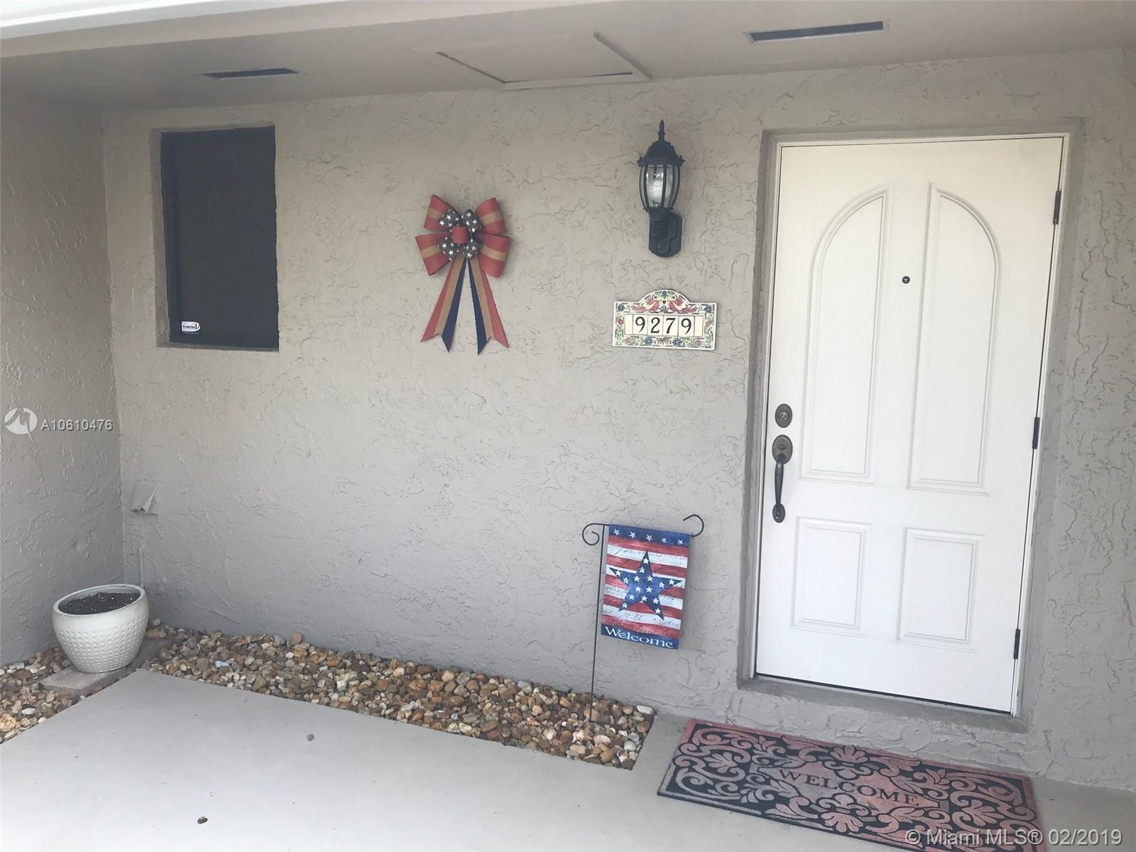 BRIAR BAY TWNHS ESTATES - Residential