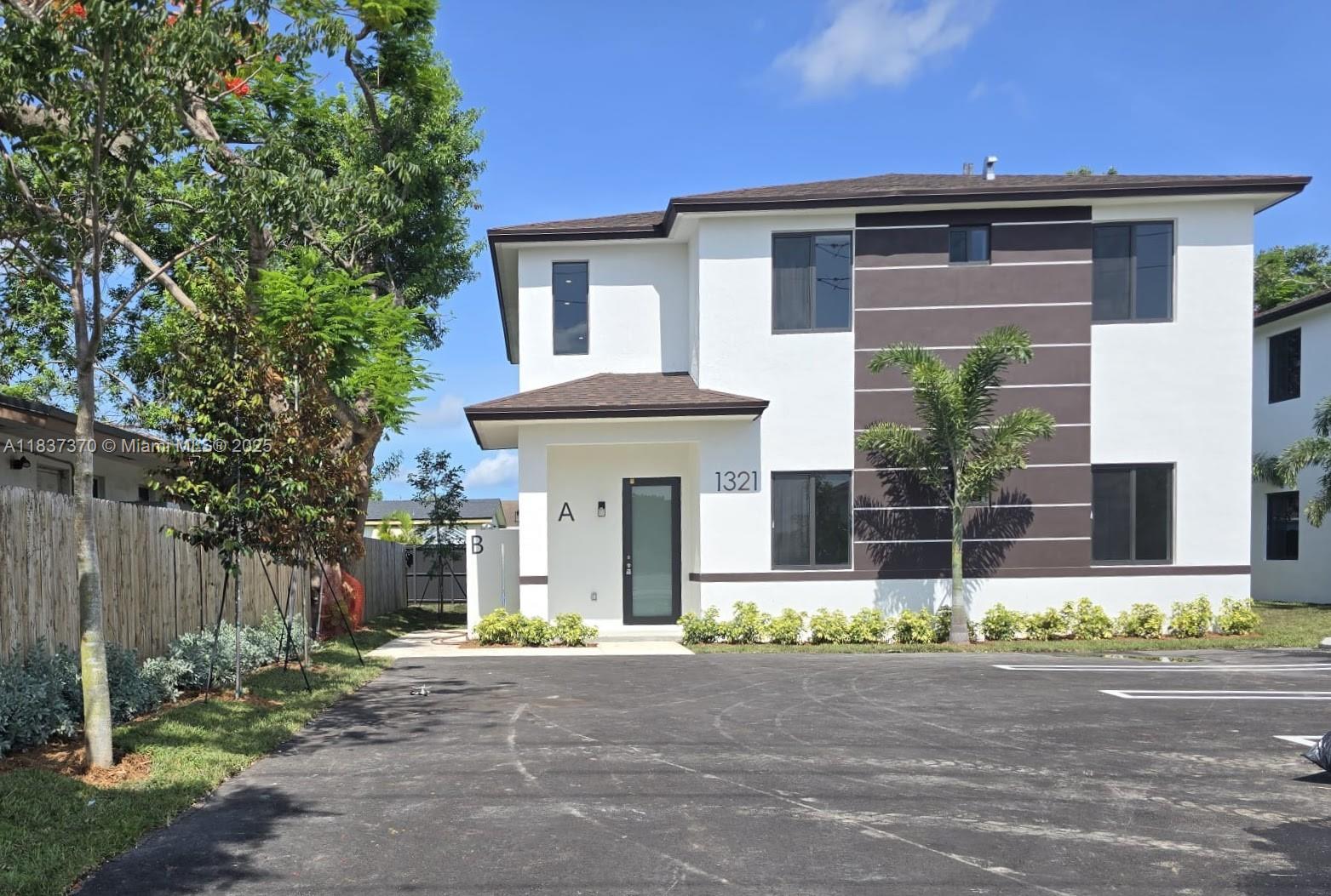 1321 NW 6th Ave B