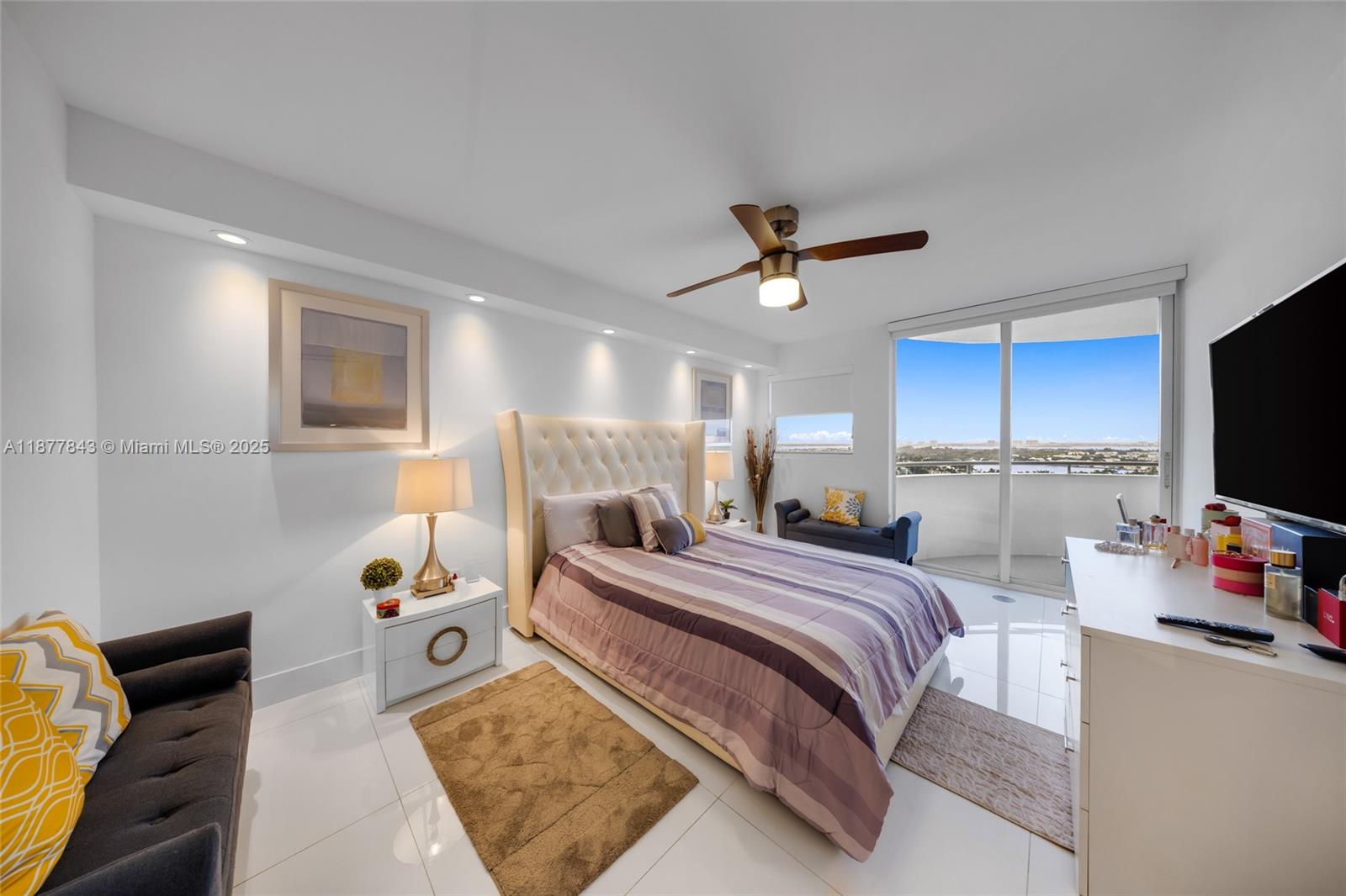 LA GORCE PALACE CONDO - Residential