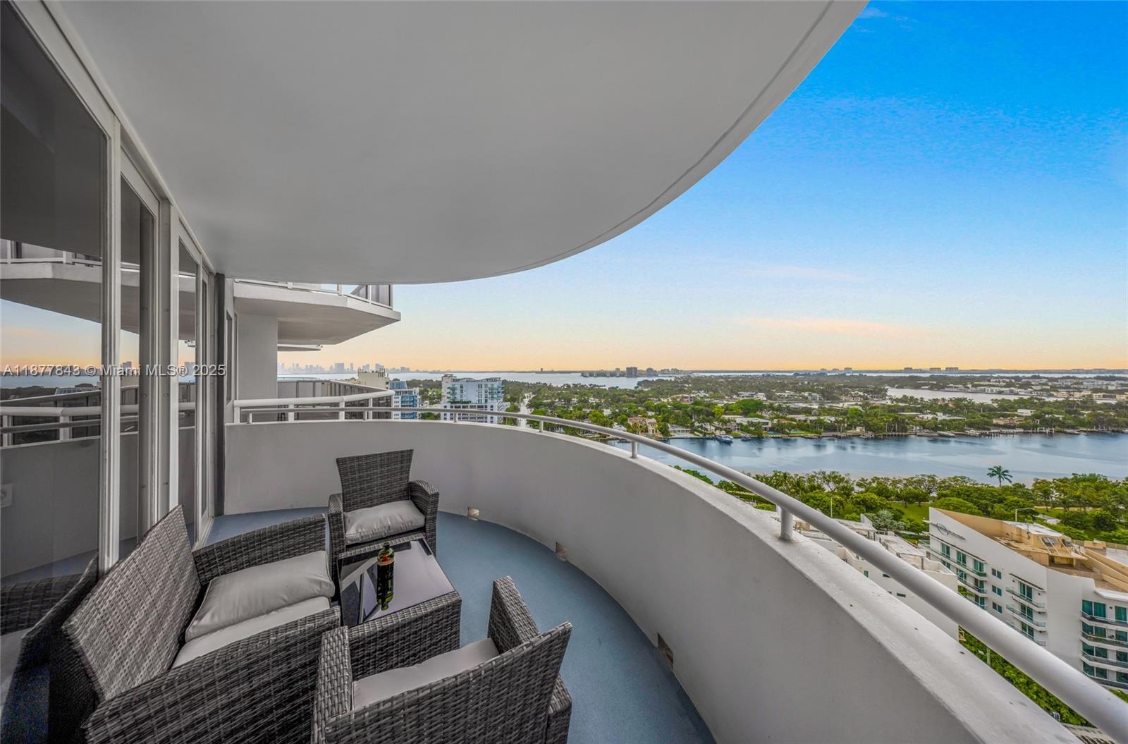 LA GORCE PALACE CONDO - Residential