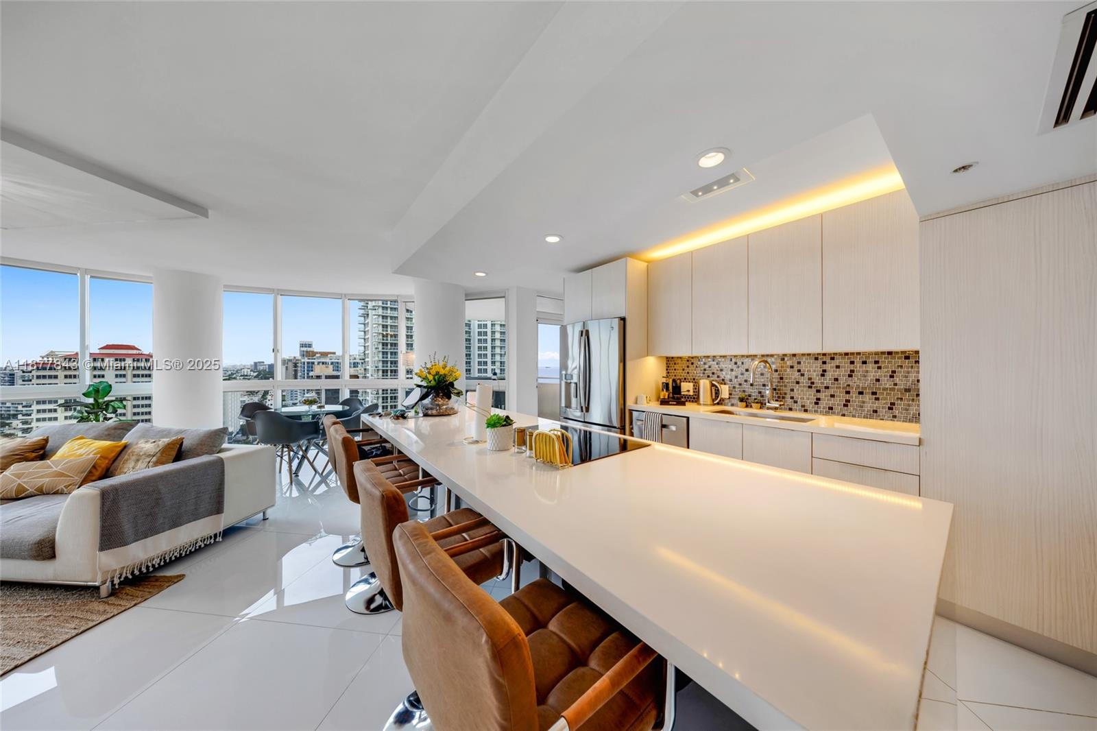 LA GORCE PALACE CONDO - Residential