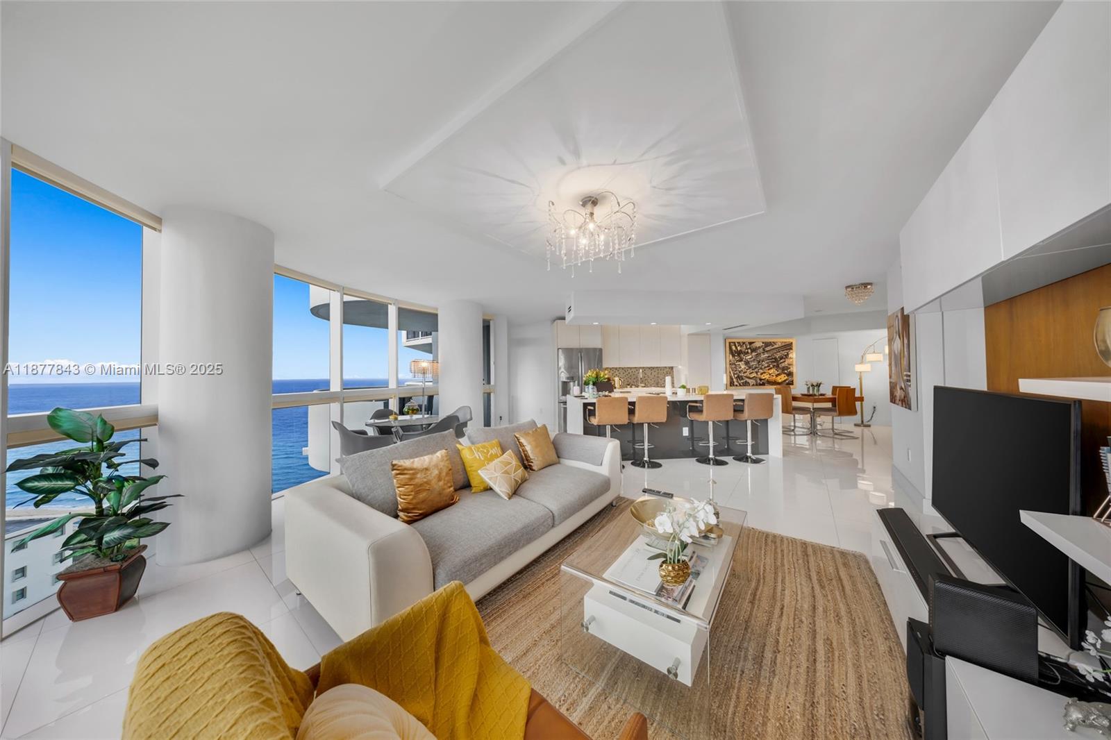 6301 Collins Ave 2107