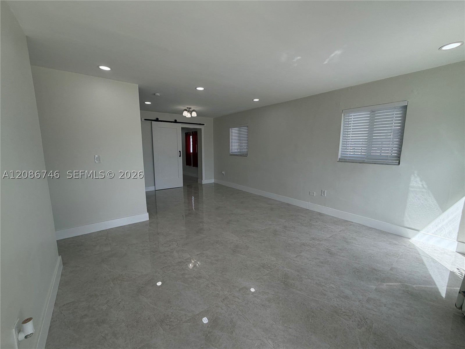 1610 N 70th Ave, Hollywood FL 33024