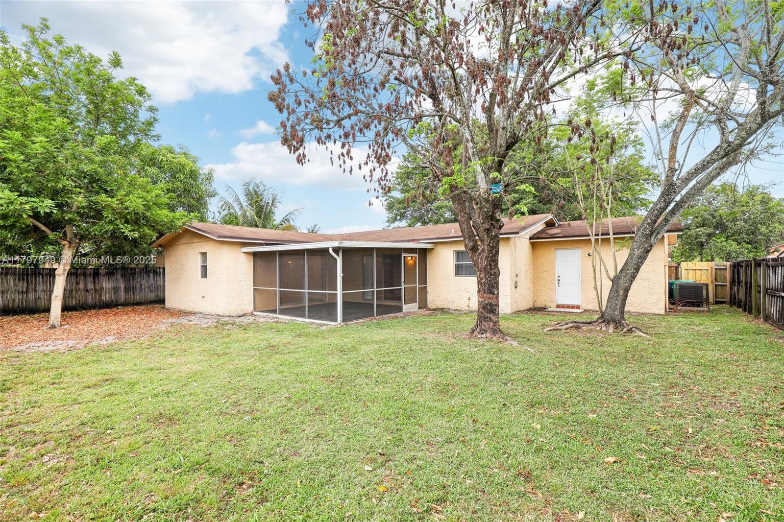CITY OF LAUDERHILL SEC 1 - Residential