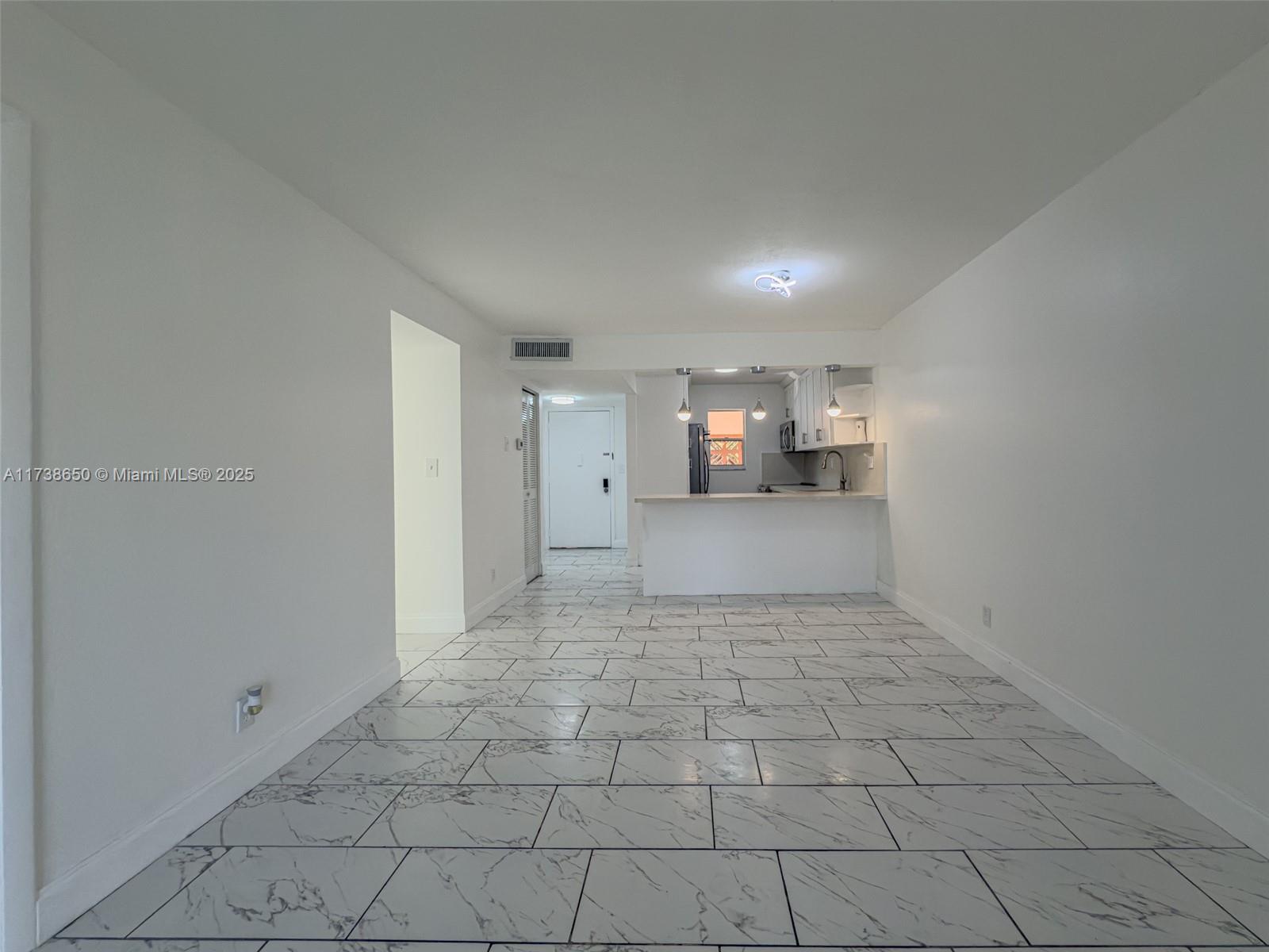 COUNTRYSIDE CONDO - Residential