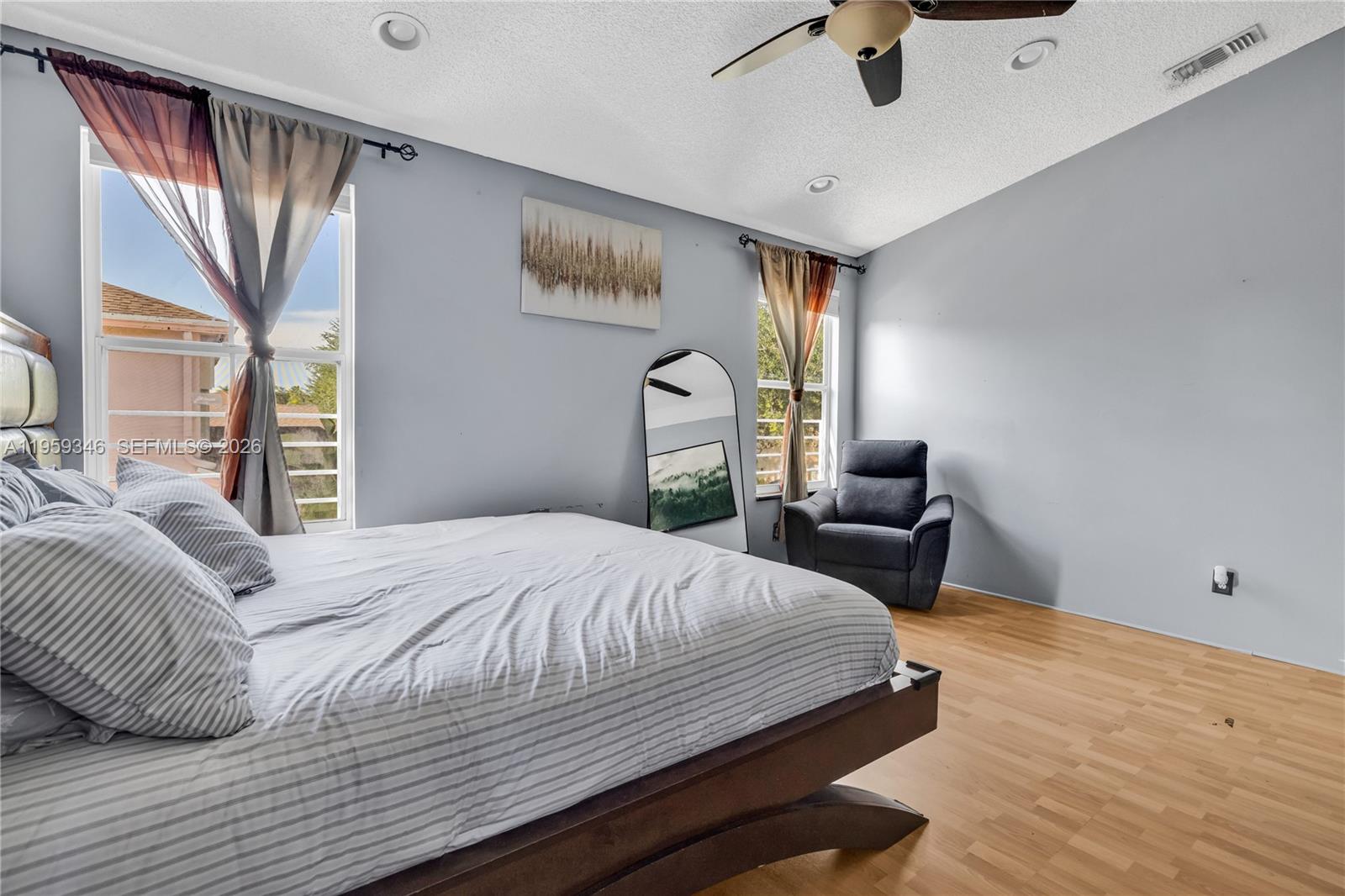 CHAPEL TRAIL REPLAT - Residential