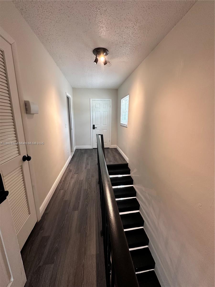 WEST DANIA HEIGHTS - Residential Income