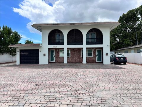 2270 SW 46th Ct Dania Beach FL 33312