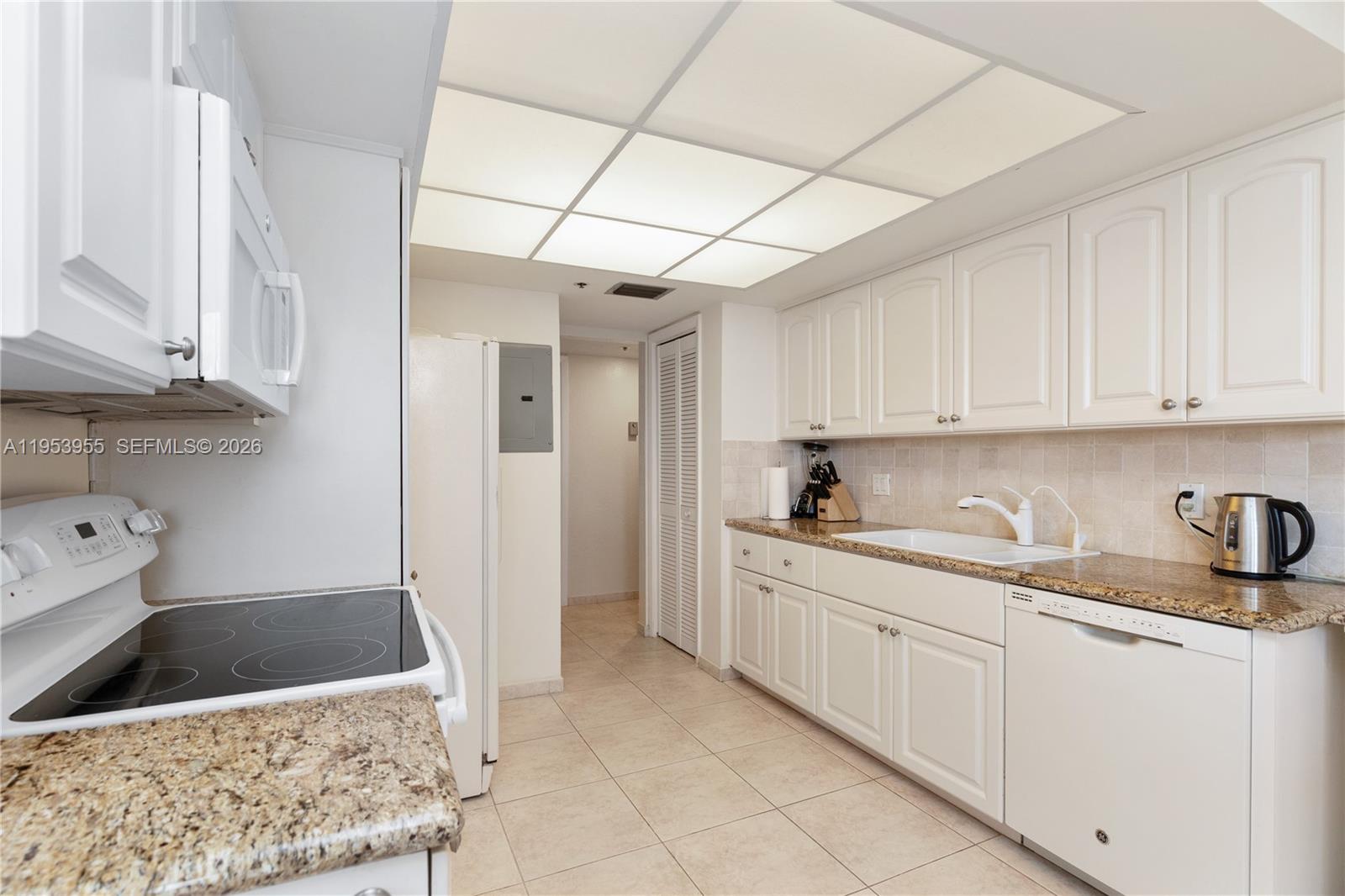 ANCHOR BAY CLUB CONDO - Residential