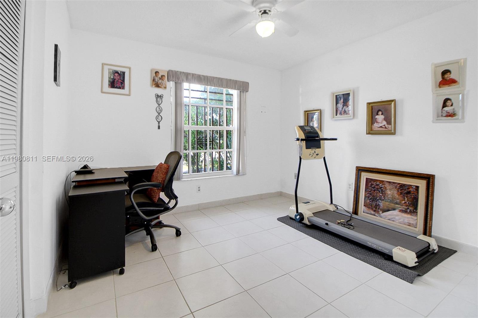 CALIFORNIA HILLS - Residential