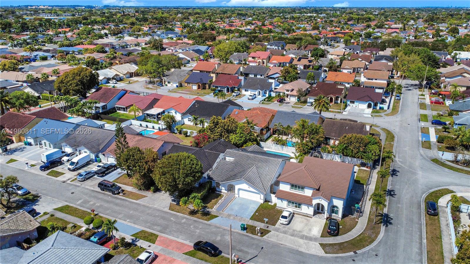 CALIFORNIA HILLS - Residential