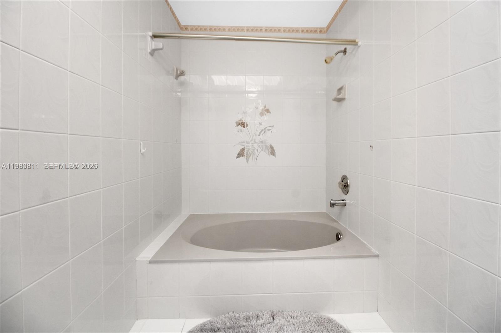 CALIFORNIA HILLS - Residential