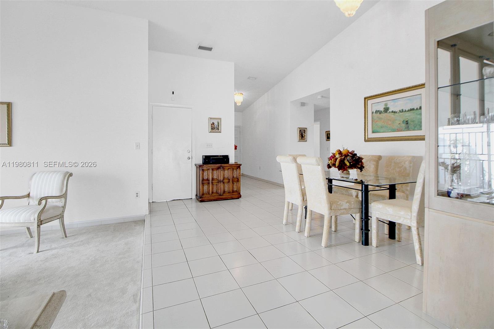 CALIFORNIA HILLS - Residential