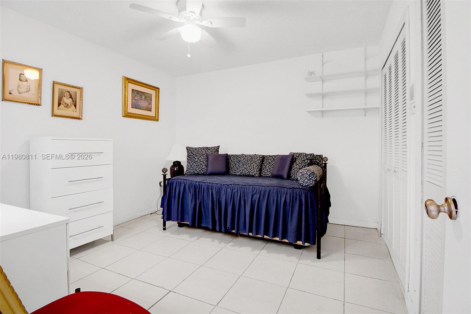 CALIFORNIA HILLS - Residential