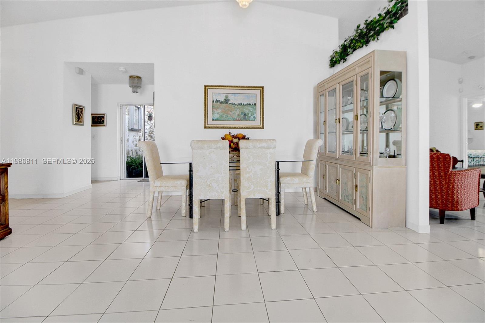 CALIFORNIA HILLS - Residential