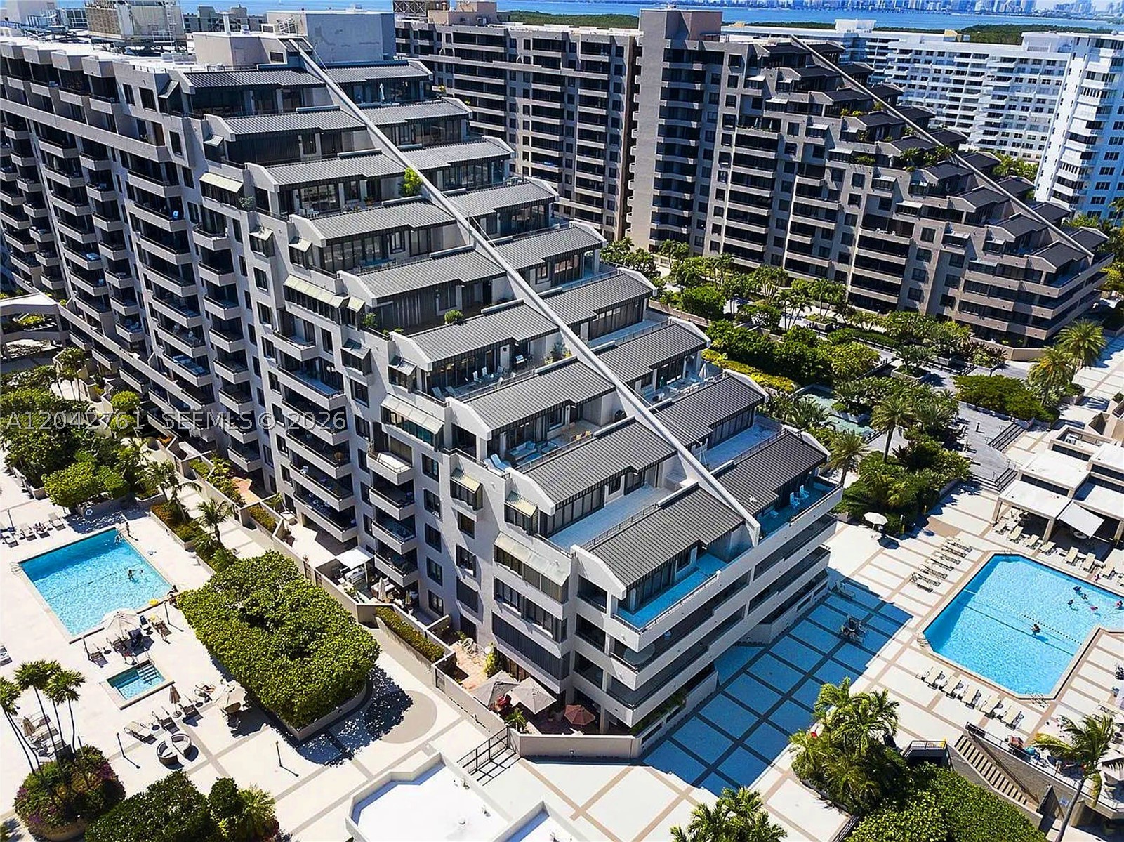 201 Crandon Blvd 643