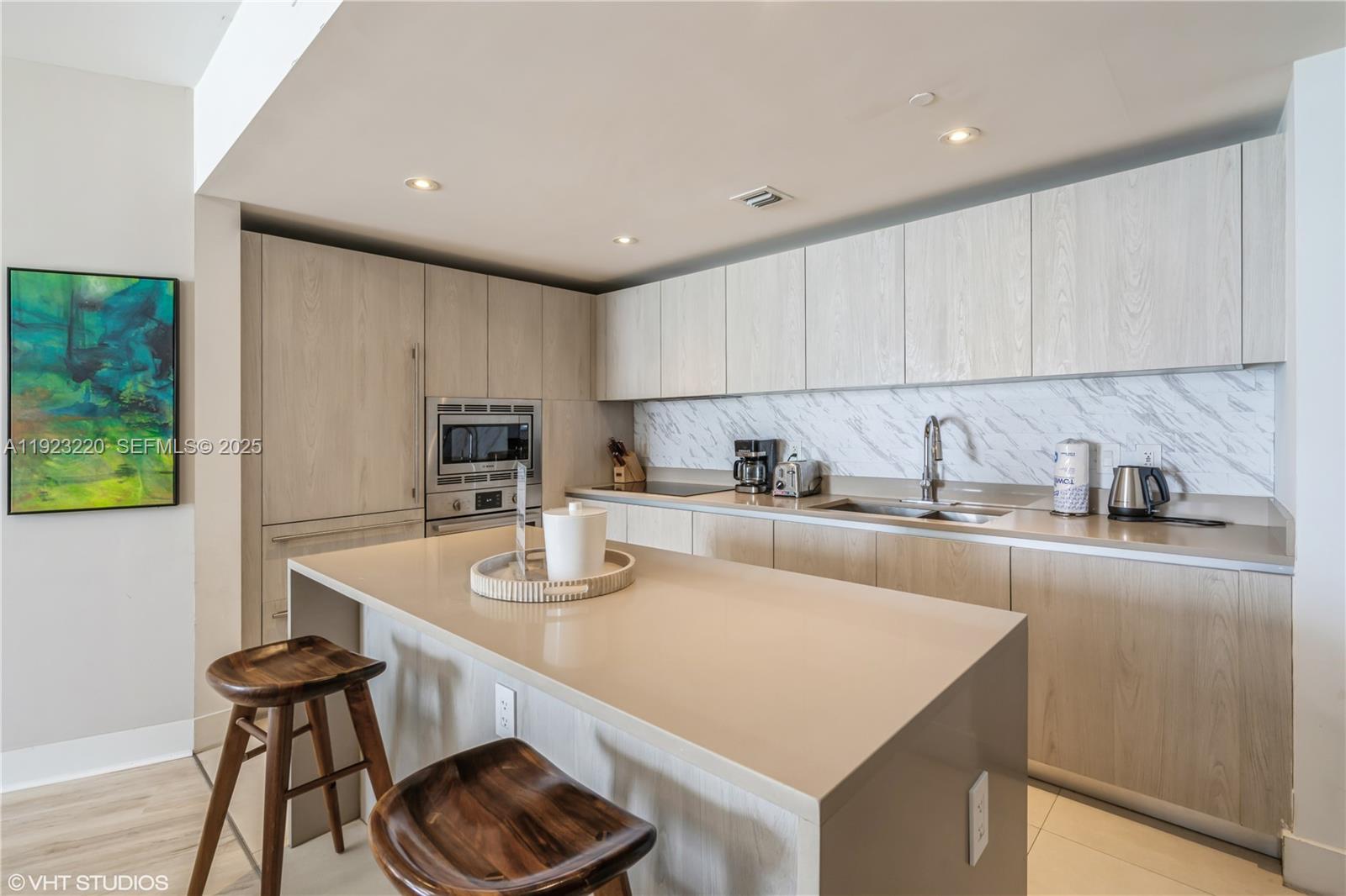 4111 SOUTH OCEAN DRIVE CO - Residential