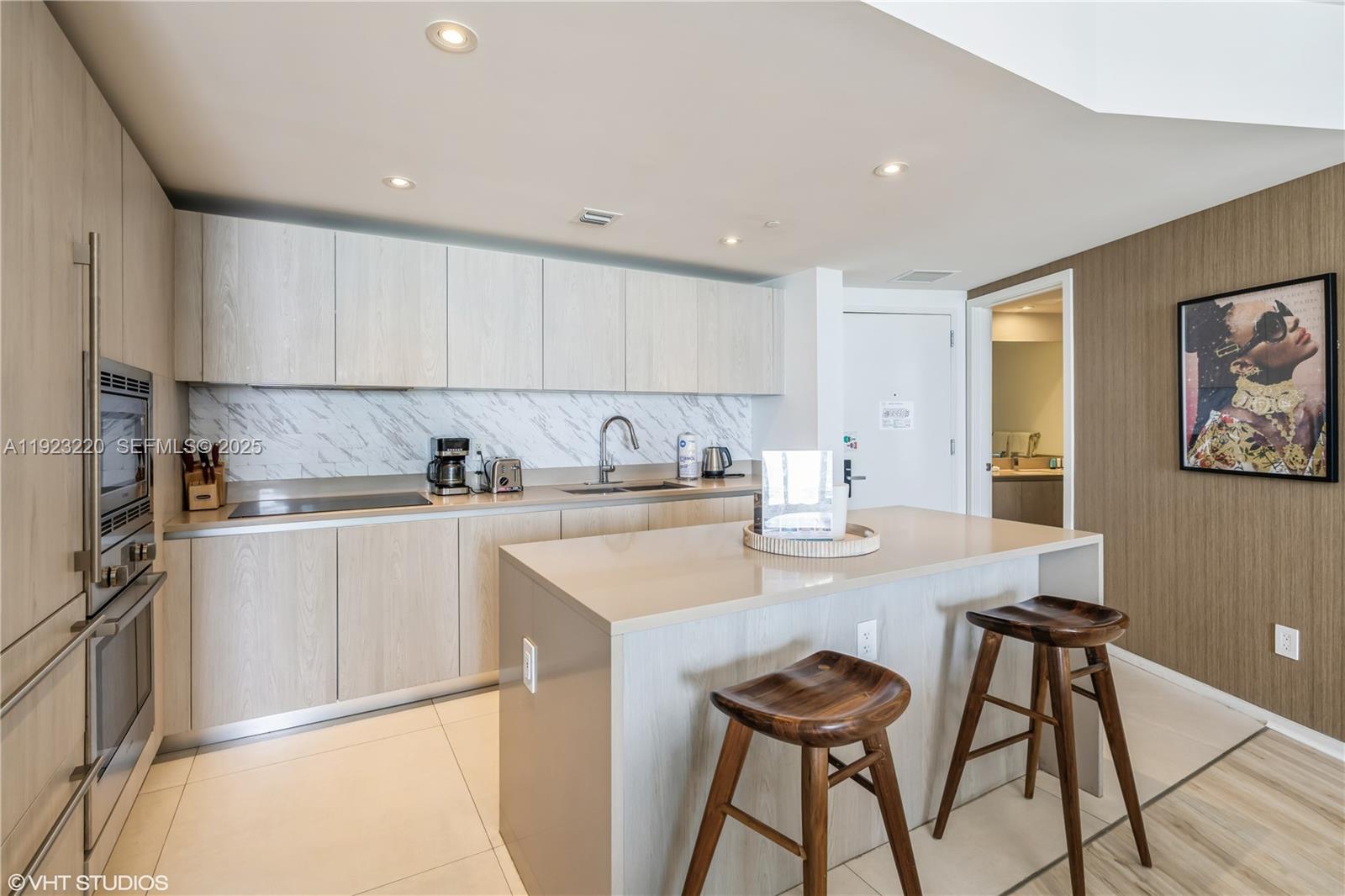 4111 SOUTH OCEAN DRIVE CO - Residential