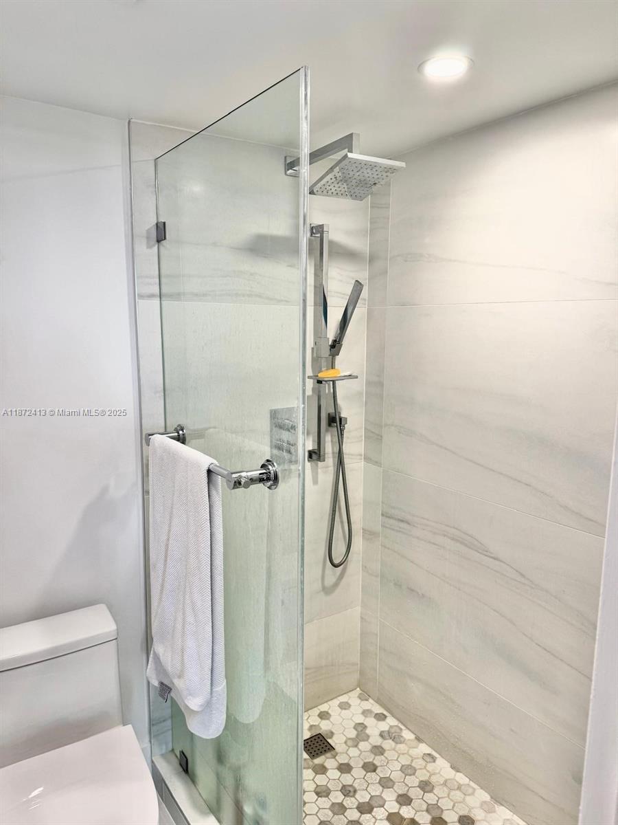 BONAVISTA CONDO - Residential