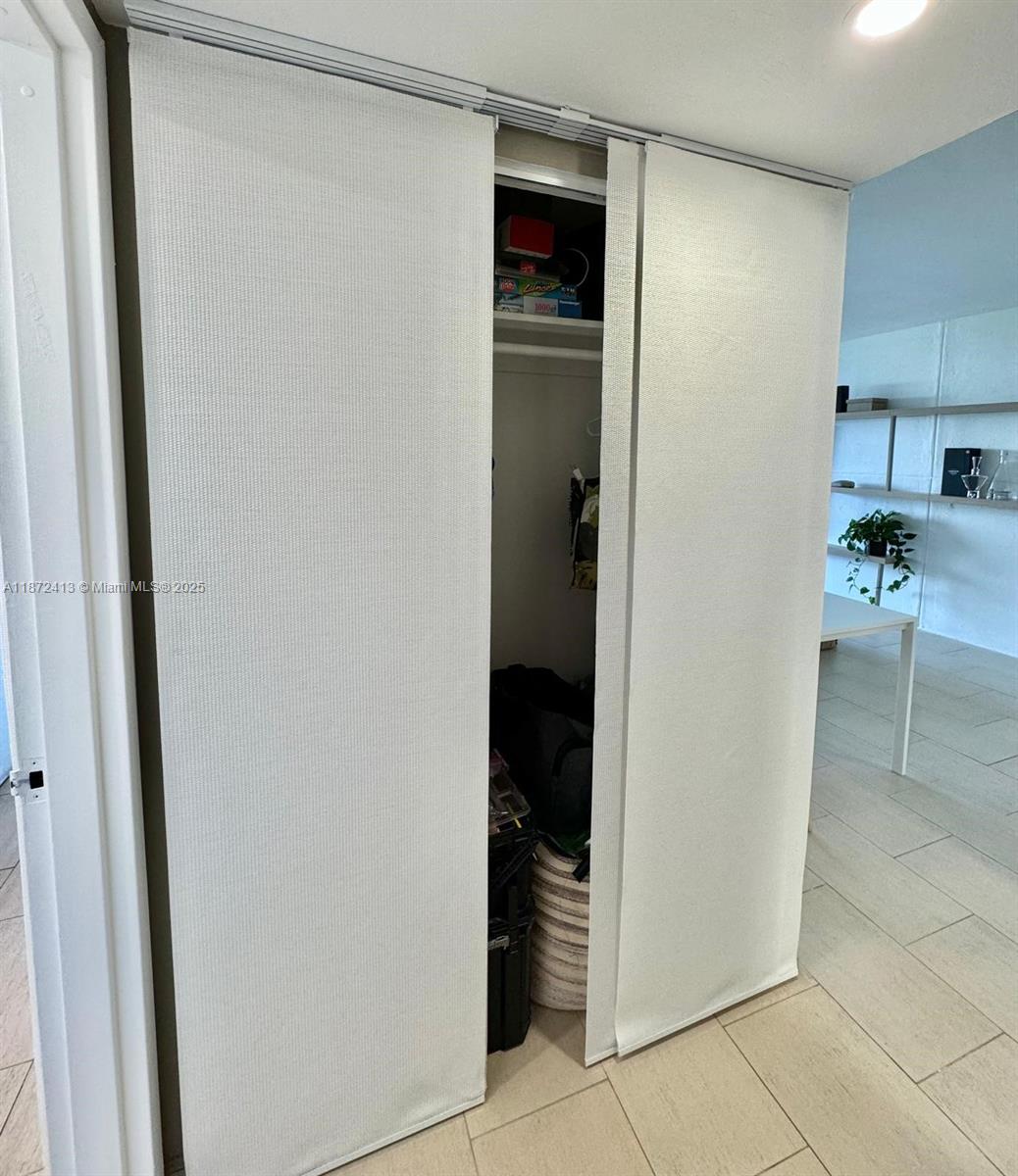 BONAVISTA CONDO - Residential