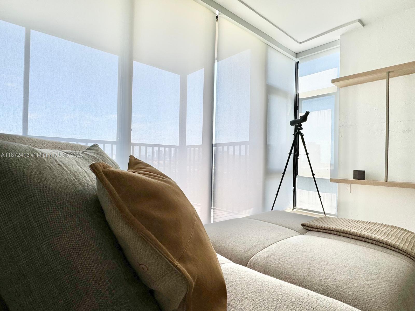 BONAVISTA CONDO - Residential