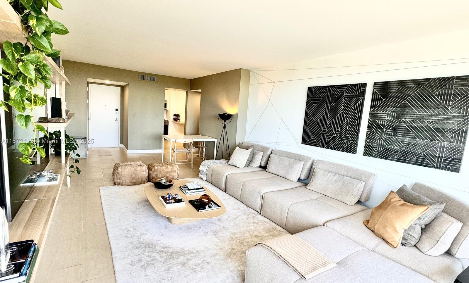 BONAVISTA CONDO - Residential