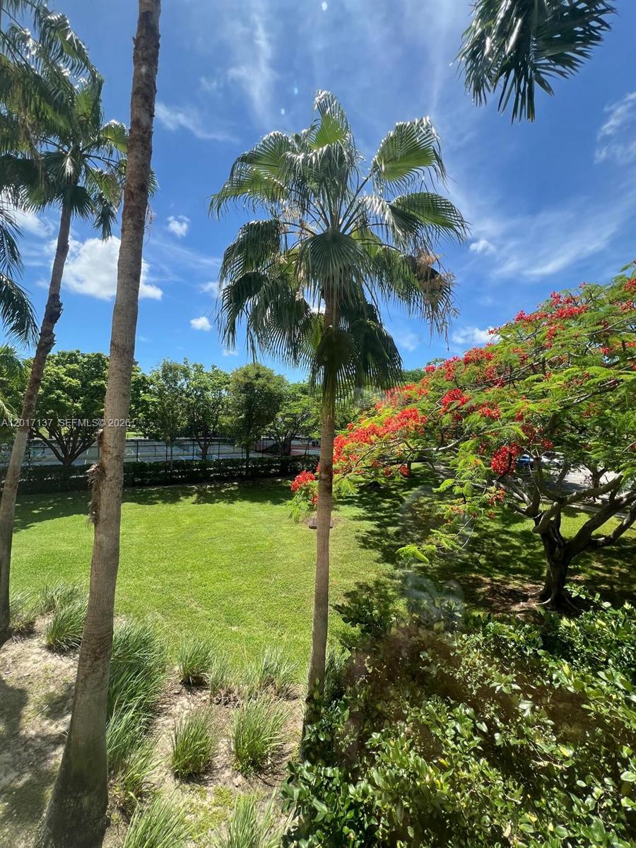 ROYAL POINT AT PALM AIRE - Residential
