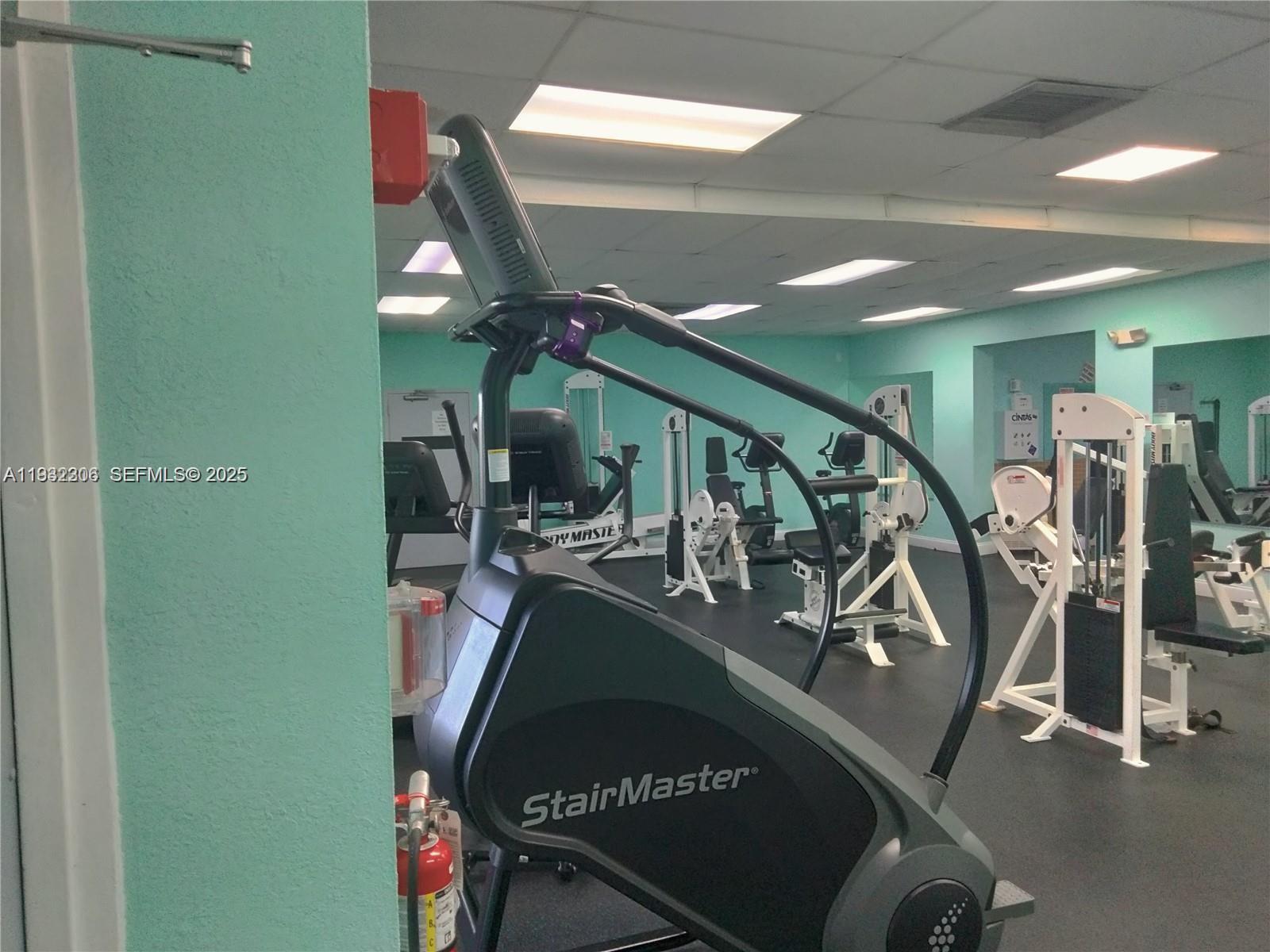 CONDOMINIUM 2 OF ENVIRON - Residential Lease