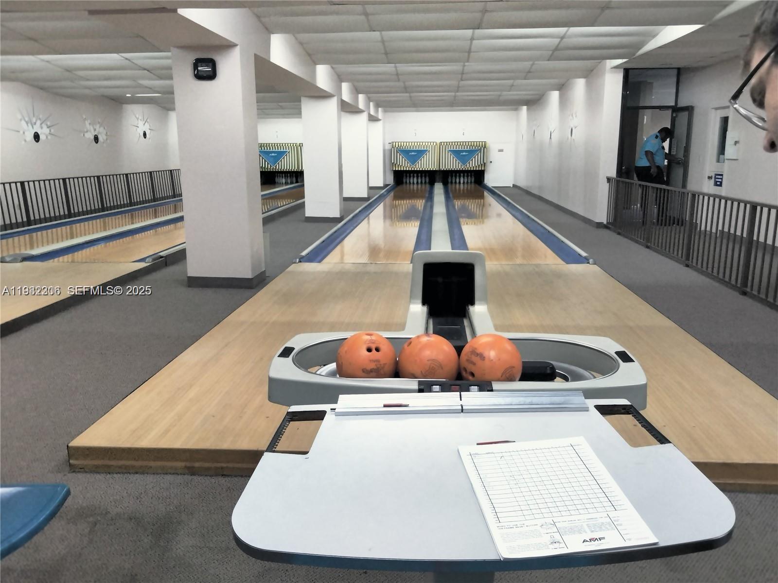 CONDOMINIUM 2 OF ENVIRON - Residential Lease