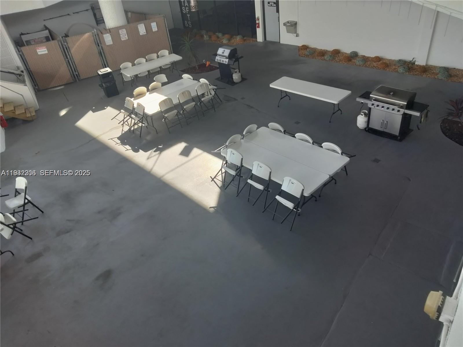 CONDOMINIUM 2 OF ENVIRON - Residential Lease