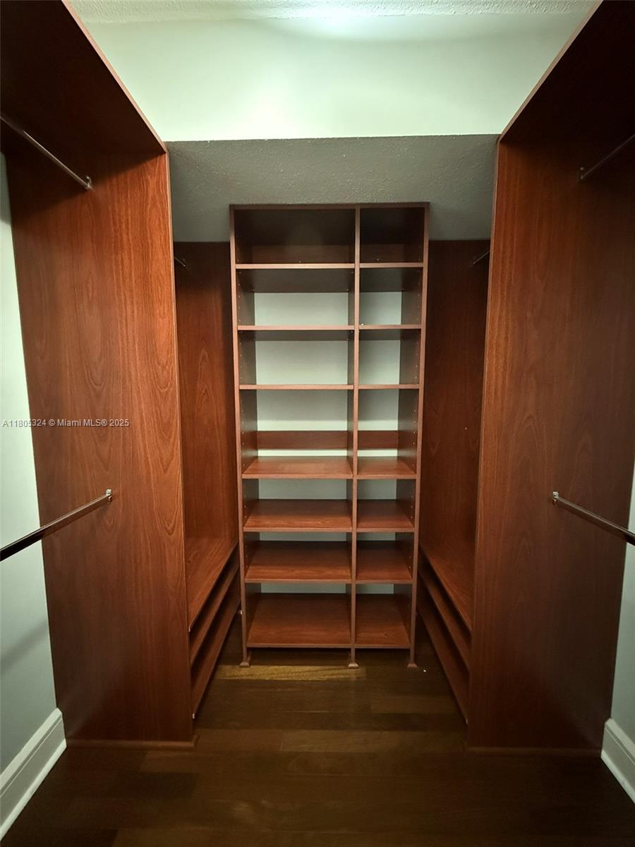 MEADOWBROOK TOWERS CONDO - Residential