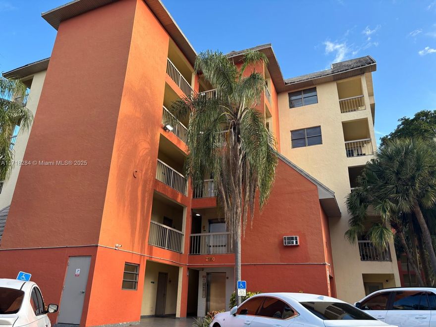 Fantastic 1-bedroom, 1-bathroom apartment in Doral! Features include ceramic flooring, a spacious living and dining area with a balcony, and a beautiful kitchen. Located in a gated community offering a pool, gym, tennis court, and 24-hour security patrol. Excellent location, close to major highways, shopping centers, and restaurants. Just next to Downtown Doral High School.