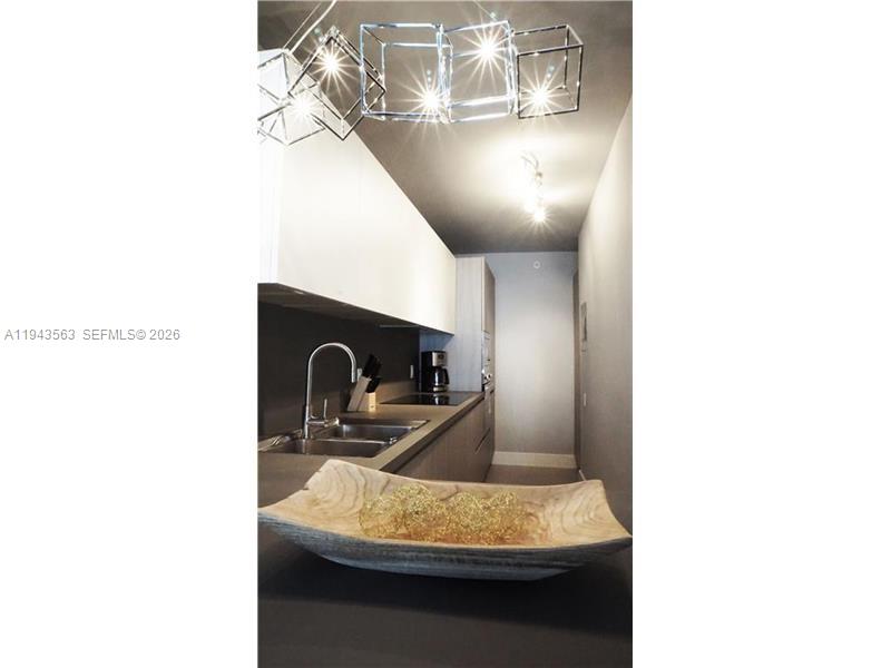 THE DECOPLAGE CONDO - Residential