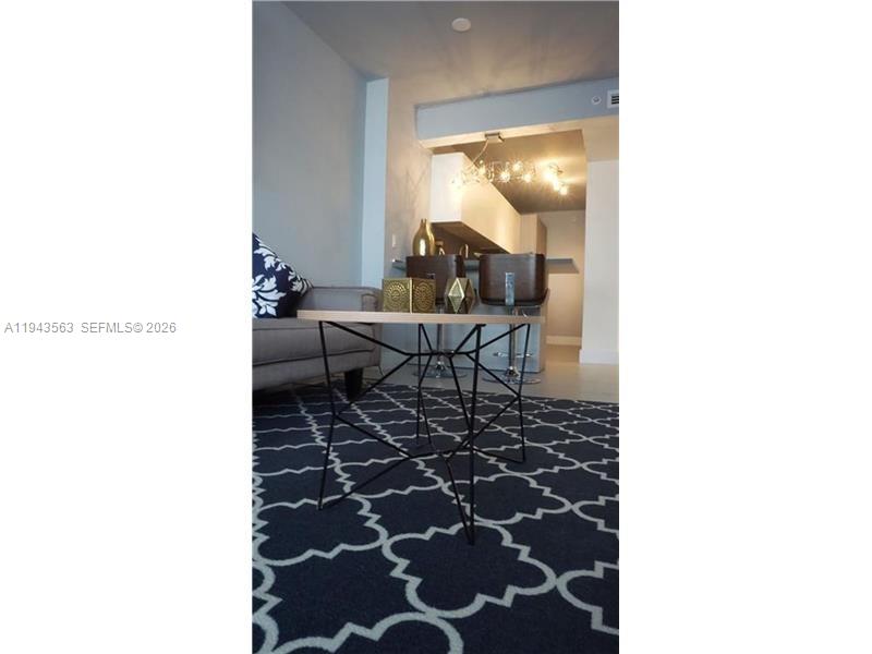 THE DECOPLAGE CONDO - Residential