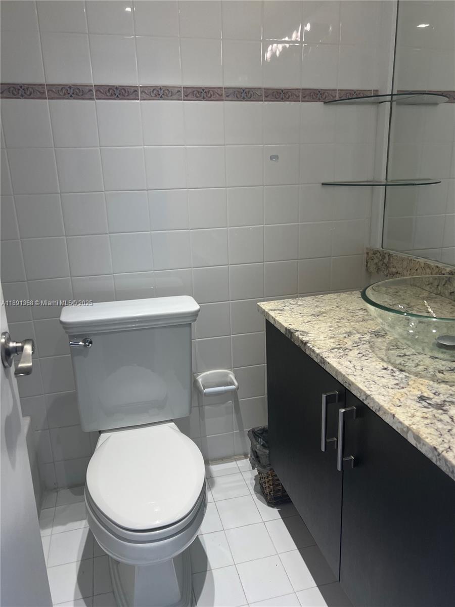 SANDPIPER CONDO - Residential Lease