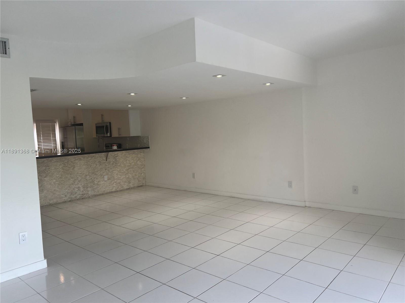 SANDPIPER CONDO - Residential Lease