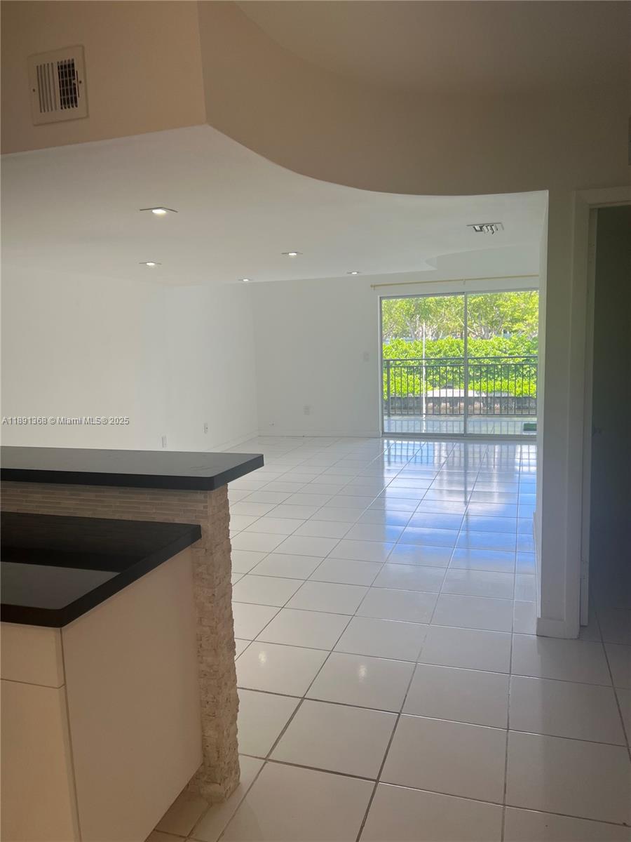 SANDPIPER CONDO - Residential Lease