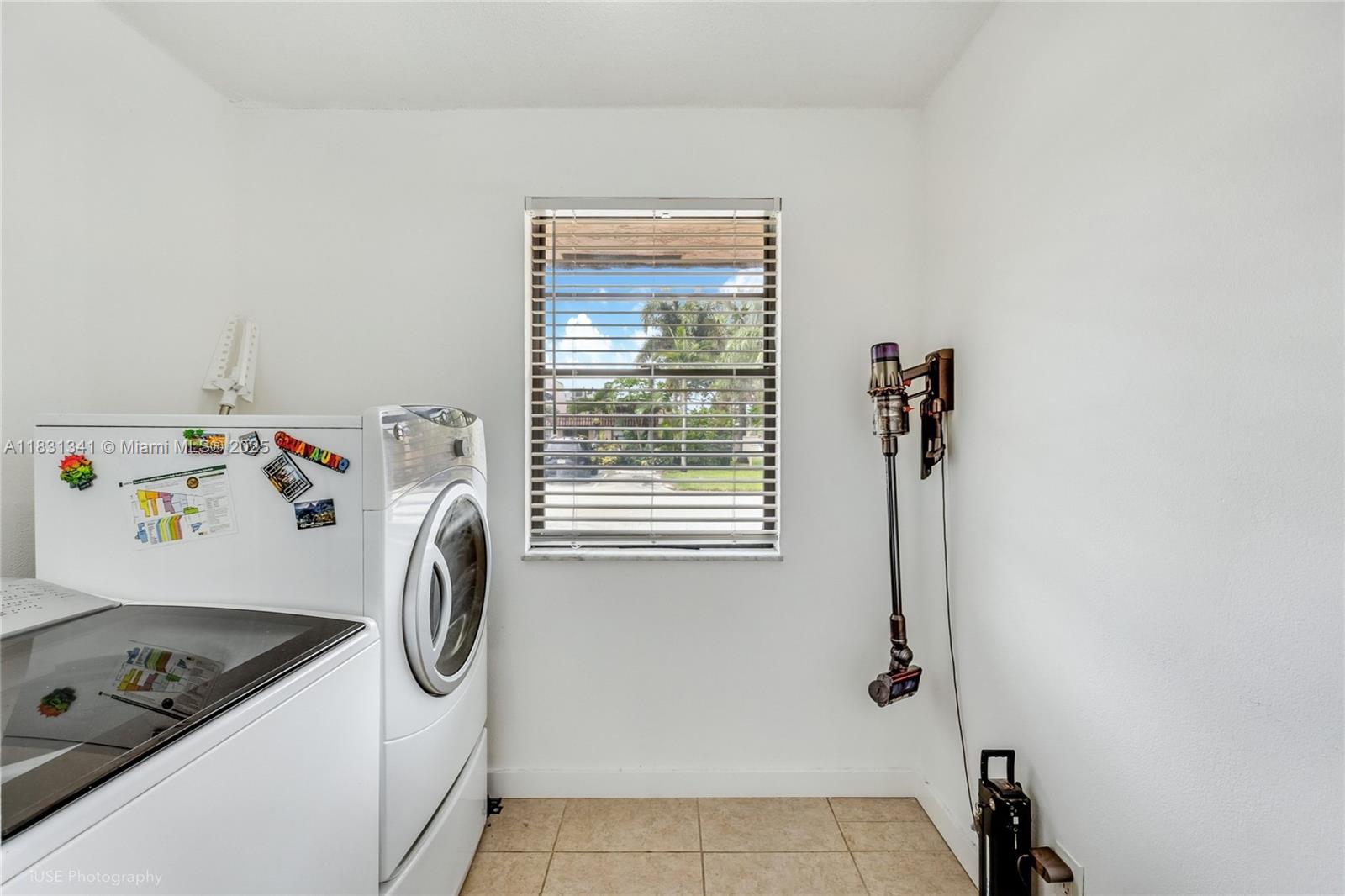 VALENCIA VILLAGE CONDO PH - Residential